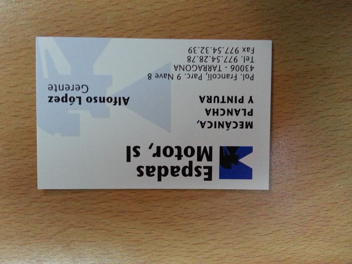 Tarjeta de visita real de Espadas Motor, S.L. con los datos de contacto del taller